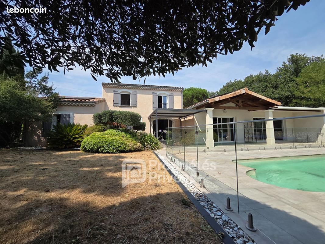 Maison 6 pièces 165 m² · à Malataverne · 165 m² · 470 000 €