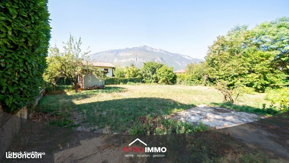 Terrain 441 m² · à Saint-Égrève · 159 000 €