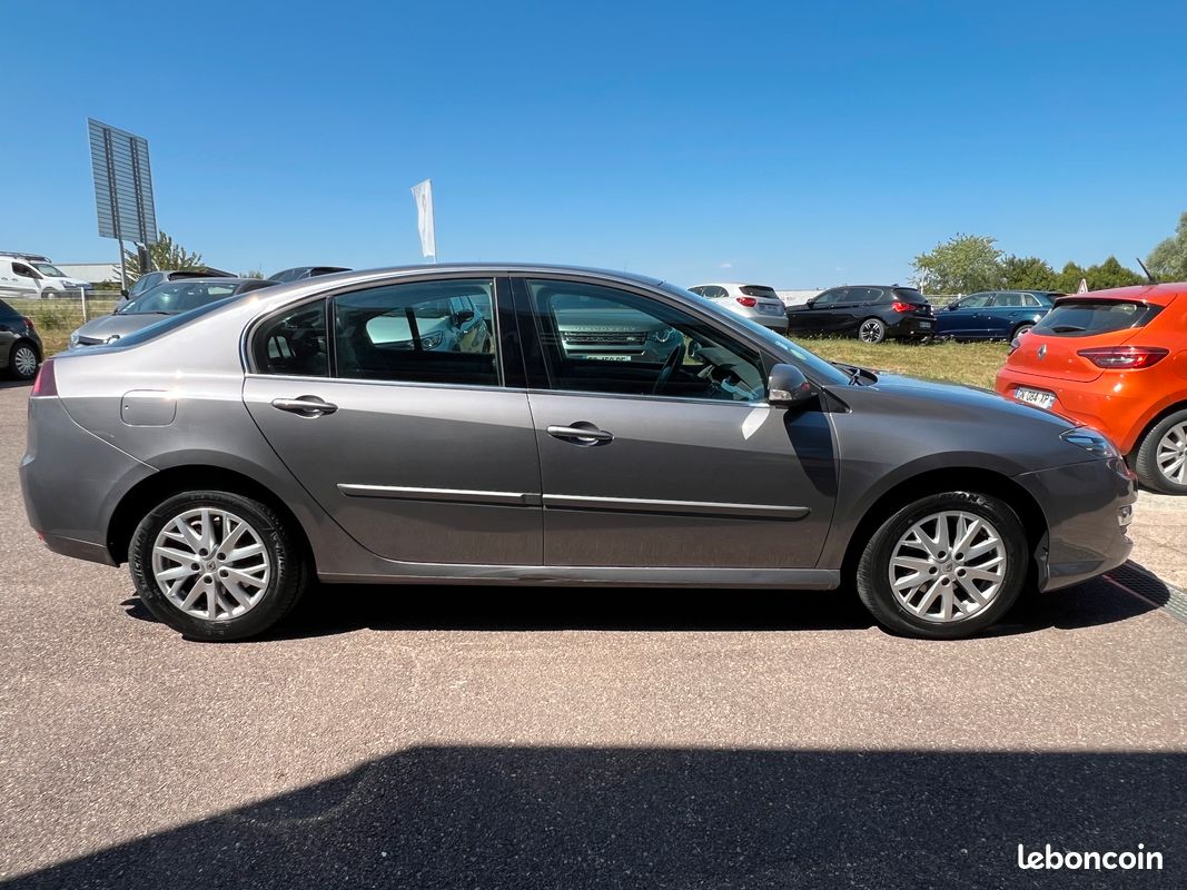 RENAULT LAGUNA III (2) 1.5 DCI 110 LIFE ECO2 Automatique EDC (image 7)