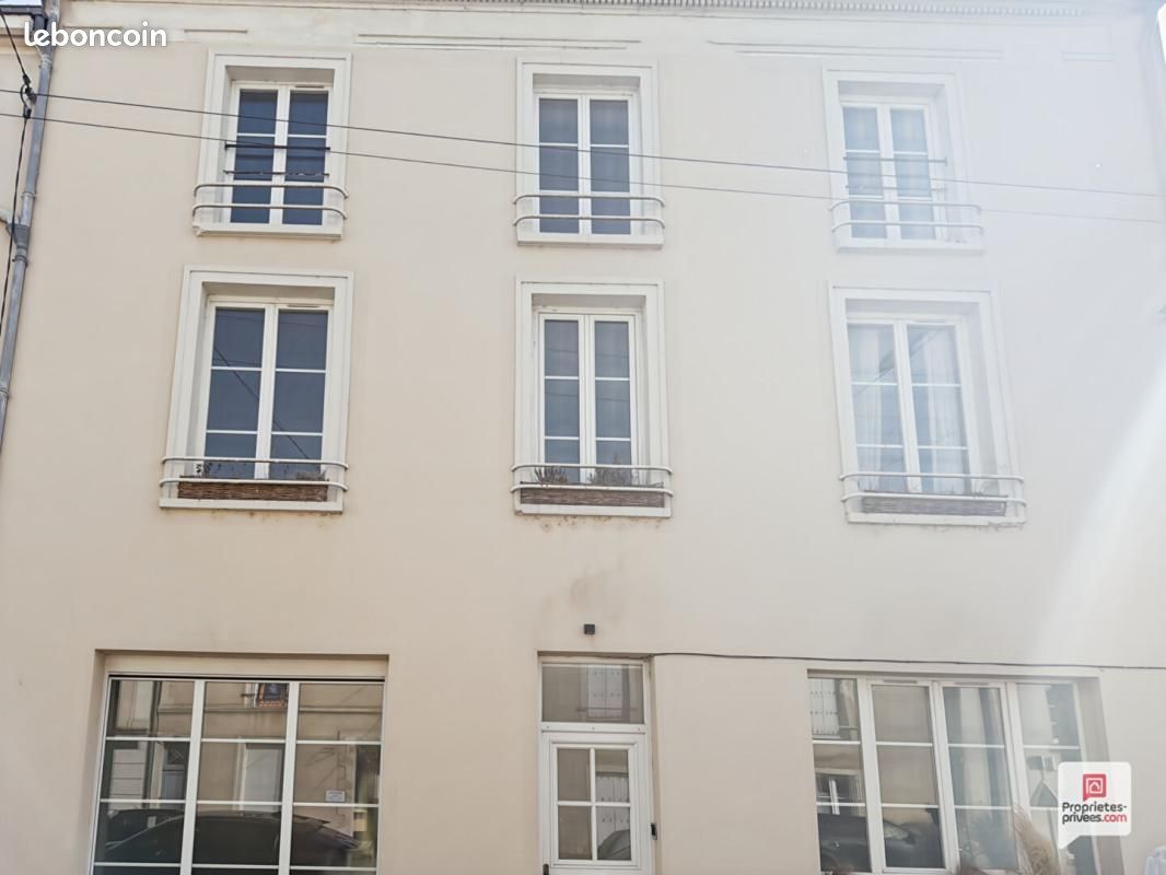 Maison 10 pièces 190 m² · à Sablé-sur-Sarthe · 190 m² · 120 990 €