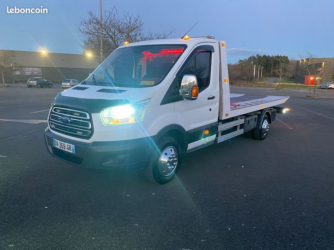Ford TRANSIT DAPANNEUSE COULISSANT P350 L4 RJ 2.2 TDCI 125CH AMBIENTE (image 2)