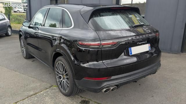 Porsche Cayenne 3.0 V6 440 ch Tiptronic BVA S (image 3)