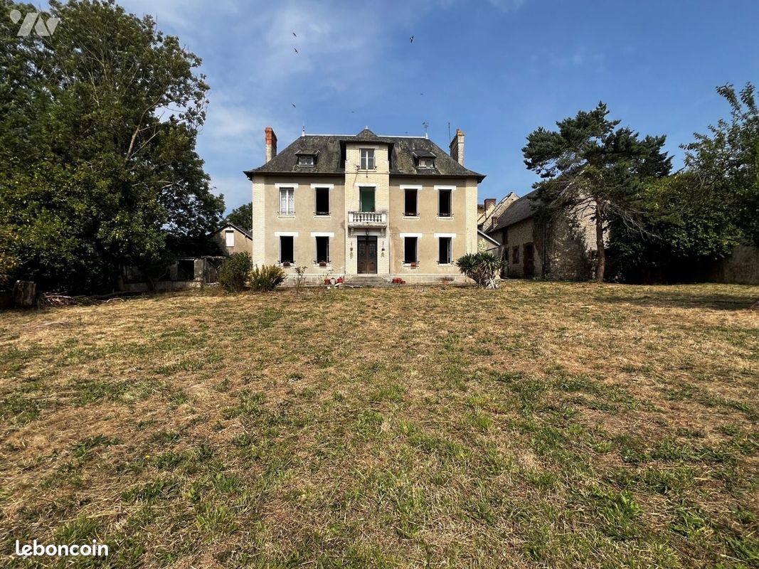 Maison 8 pièces 223 m² · à Rubercy · 223 m² · 211 700 €
