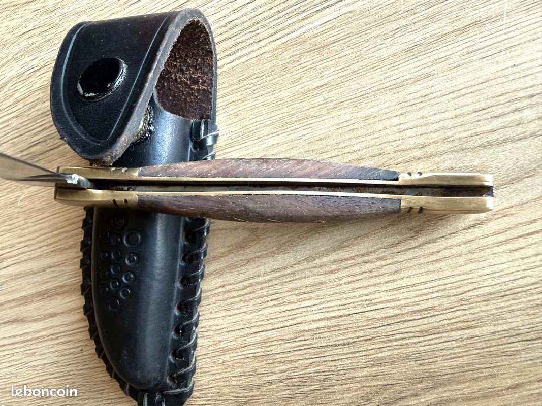 Couteau Laguiole étui Laguiole noir (image 2)