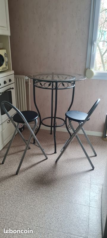 Table + deux tabourets (image 1)