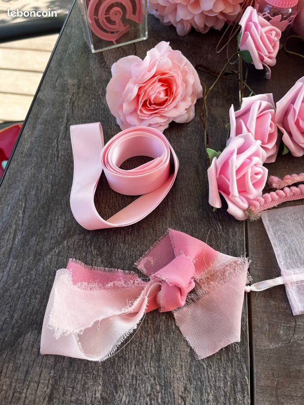 Objet pour décoration sur le thème de la couleur rose (image 3)