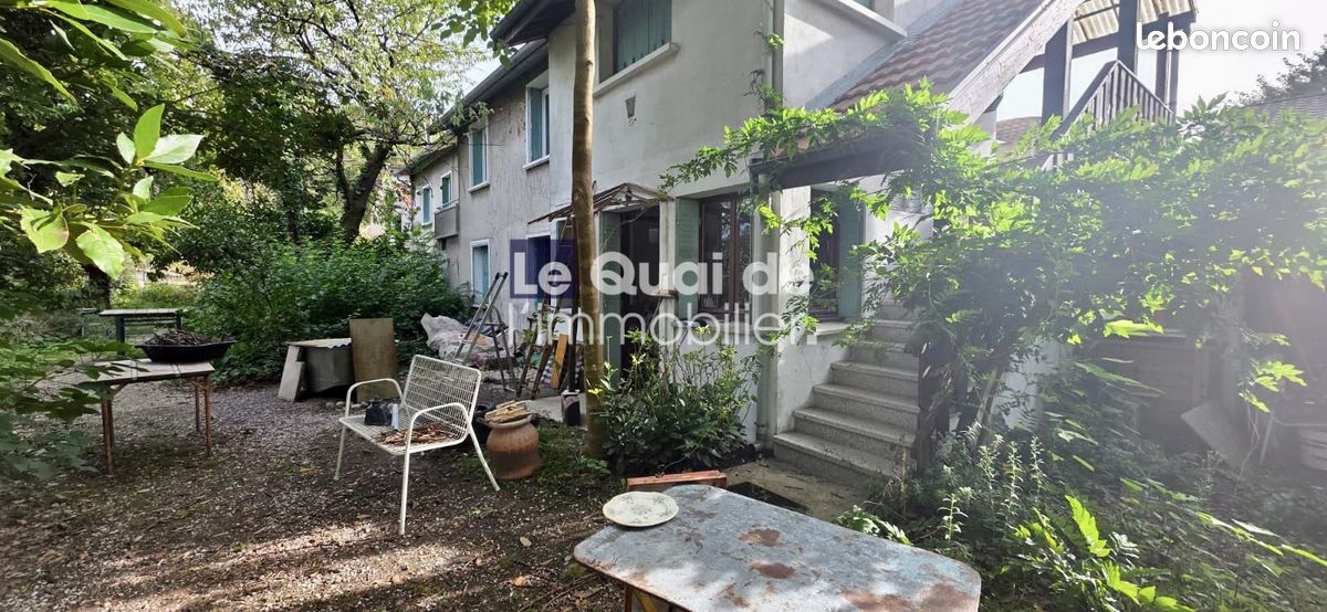Maison 9 pièces 185 m² · à Échirolles · 185 m² · 320 000 €