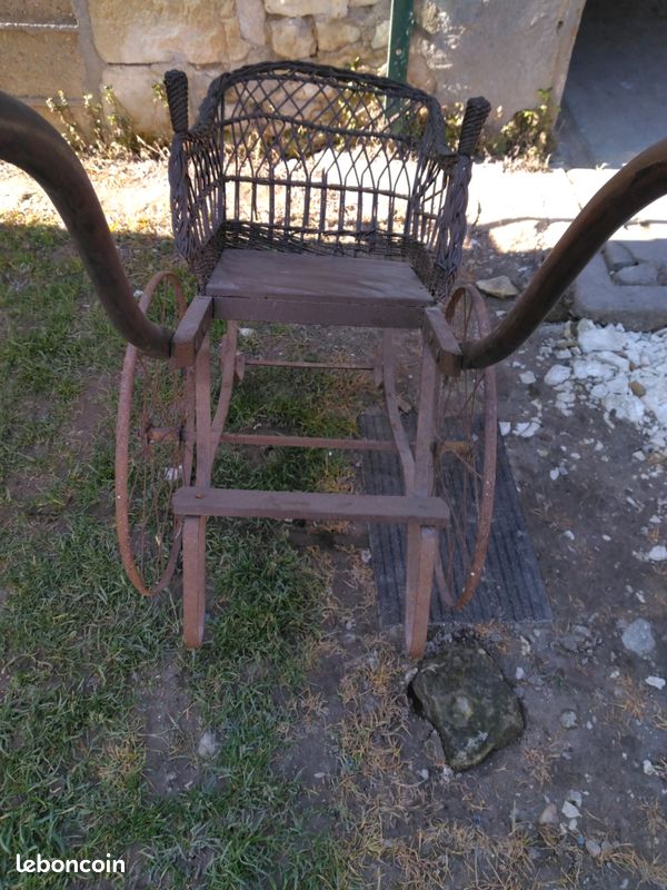Petite charette , poussette, en rotin bois et métal (image 4)