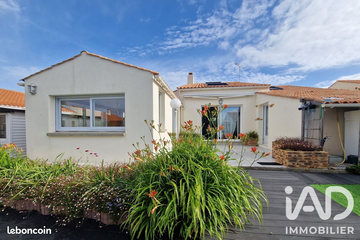 Maison 6 pièces 140 m² · à Le Fenouiller · 140 m² · 364 000 €