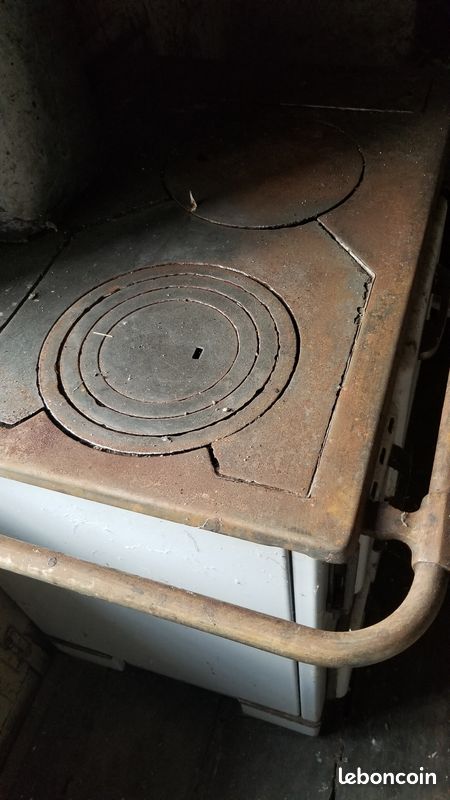Cuisinière ancienne (image 2)