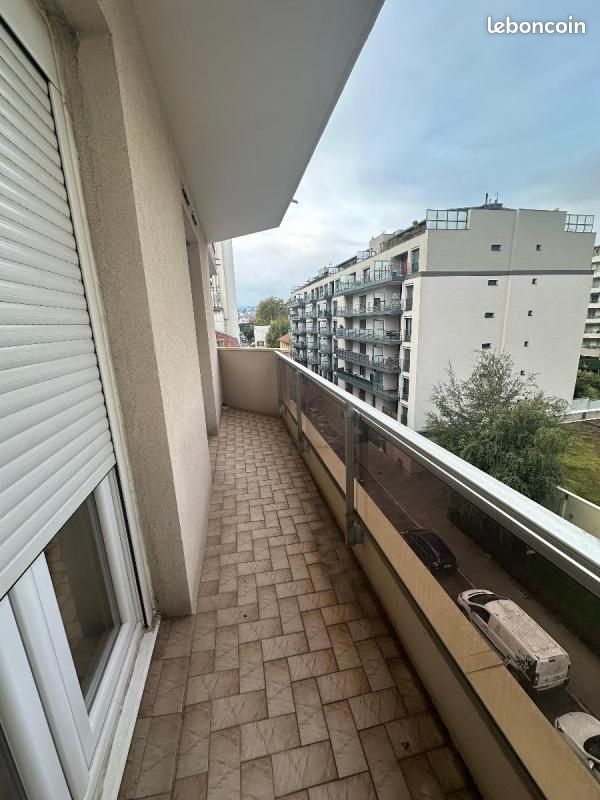 Appartement 3 pièces 68 m² · à Saint-Étienne · 68 m² · 620 €/mois