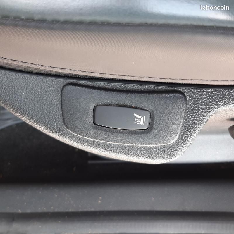 Renault Captur DCI 90CH INTENS EDC (image 16)