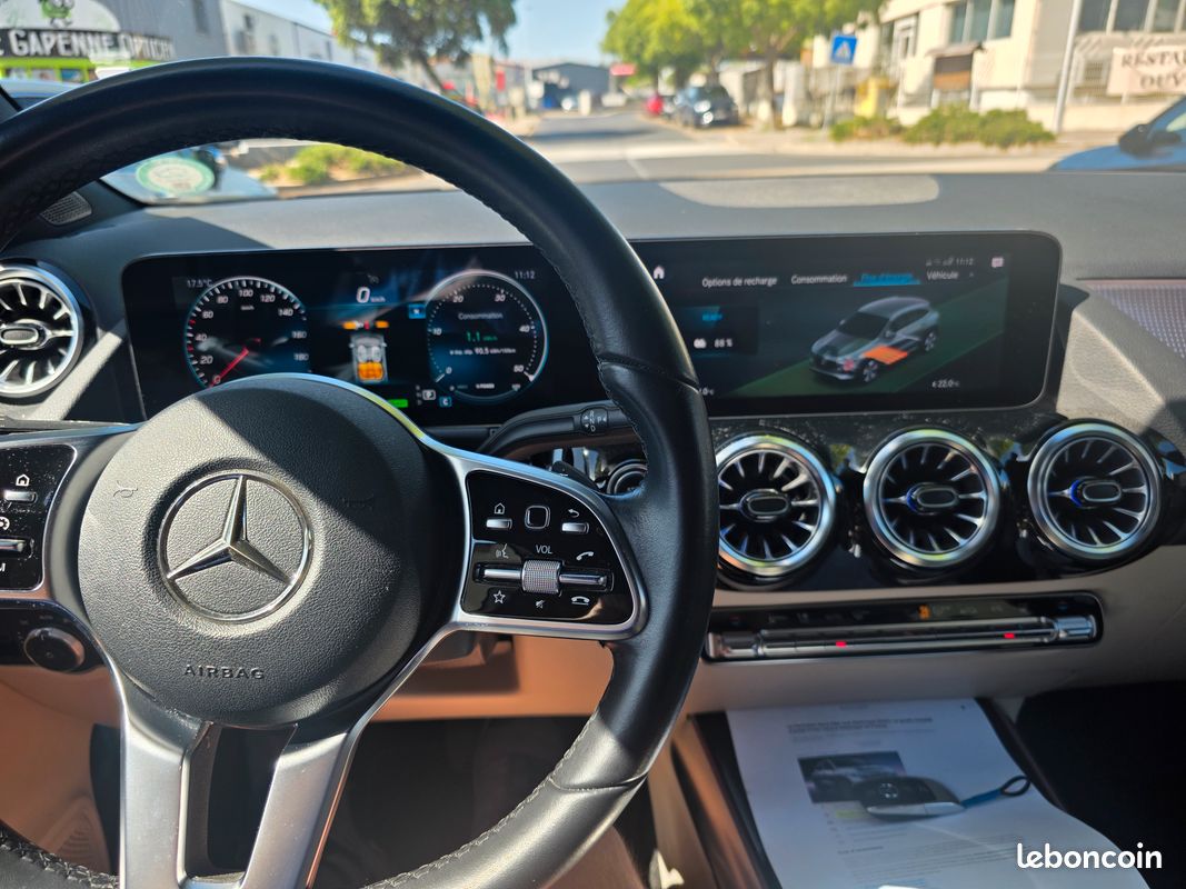 MERCEDES-BENZ " EQA 250 " Business Line / Cuir blanc / 100% ELECTRIQUE (image 4)