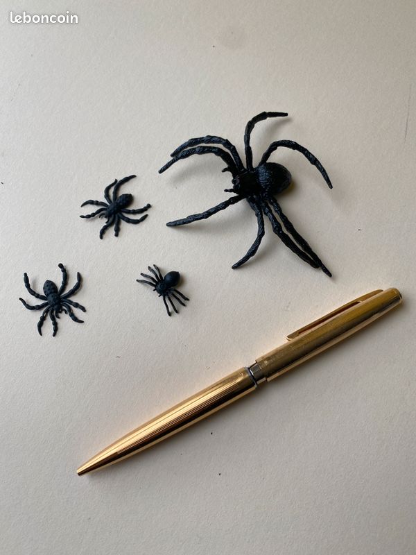 LOT fausses ARAIGNÉES HALLOWEEN (image 6)