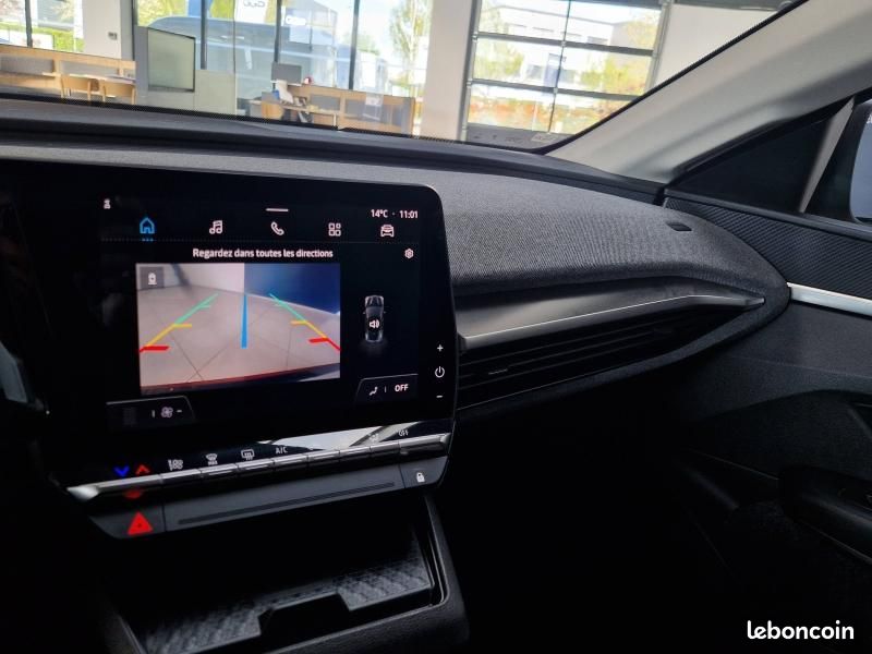 Renault Megane E-Tech Electric EV40 130ch Equilibre standard charge (image 22)