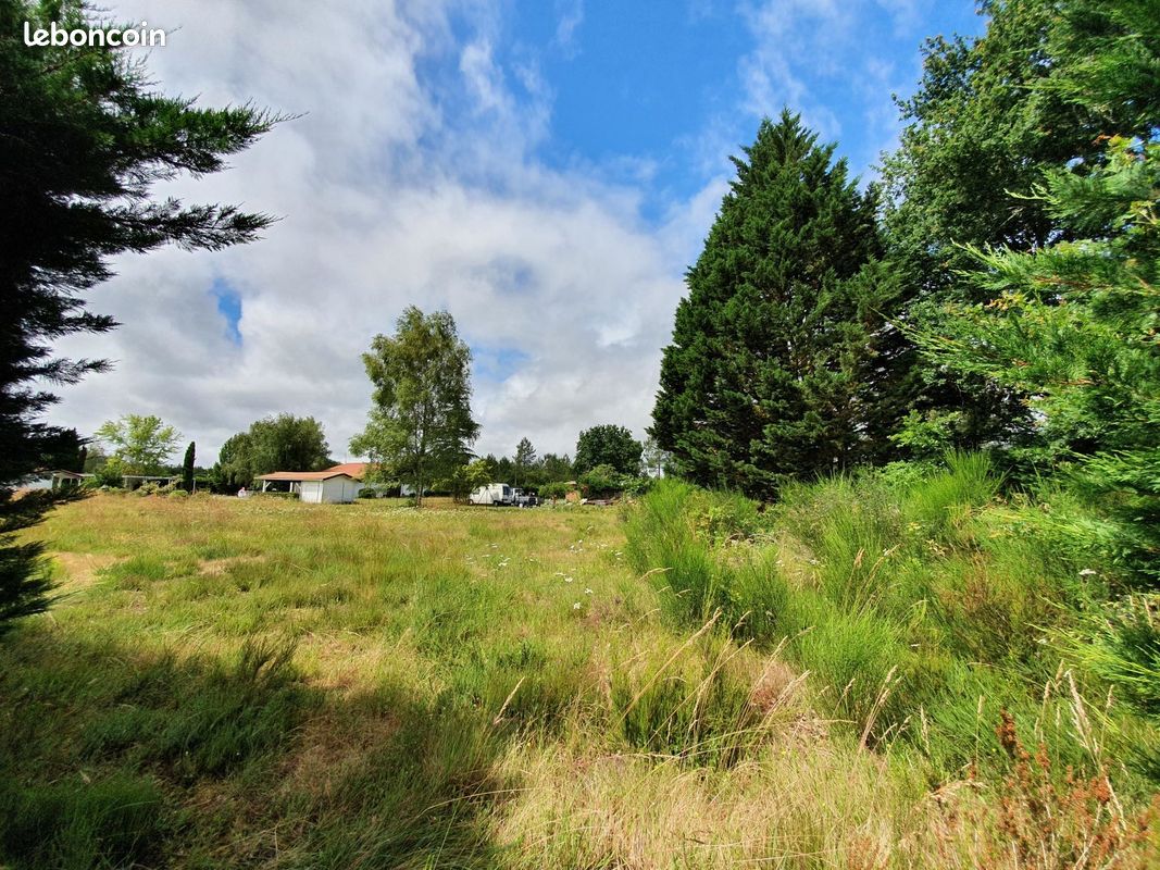 Terrain à bâtir de 432 m² à CASTELNAU-DE-MEDOC (33) · à Castelnau-de-Médoc · 112 500 €