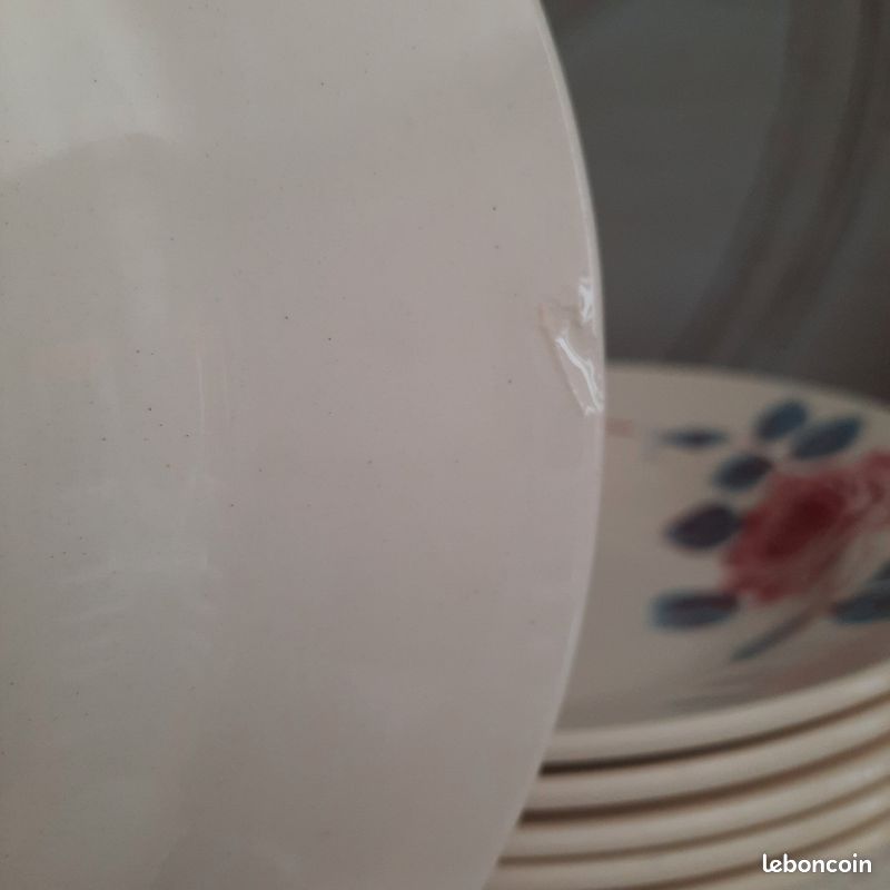 Assiettes creuses anciennes en faïence (image 6)