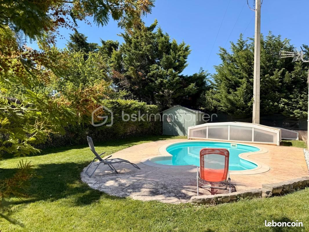Maison 5 pièces 100 m² · à Lapalud · 100 m² · 325 000 €
