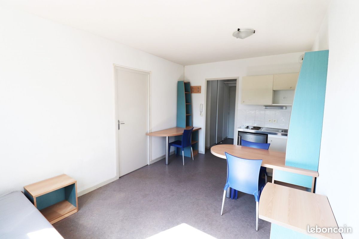 Appartement 2 pièces 28 m² · à Échirolles · 28 m² · 57 000 €