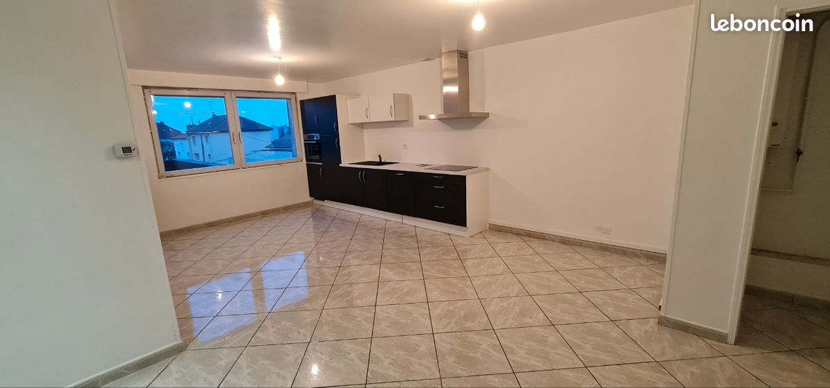 Appartement 3 pièces 85 m² · à Longwy · 85 m² · 960 €