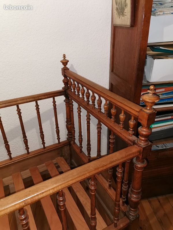 Lit bébé très ancien (image 3)