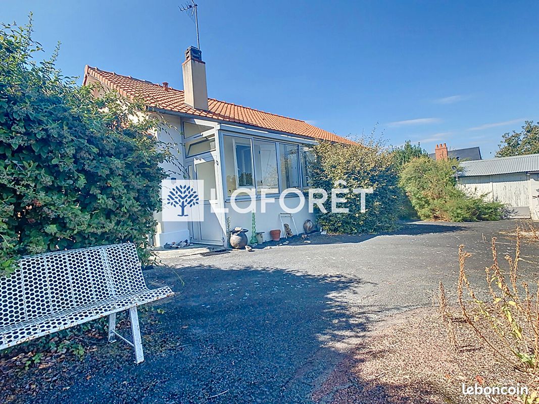 Propriété 4 pièces 70 m² - Saint-Loup-Lamairé 79600 (image 3)