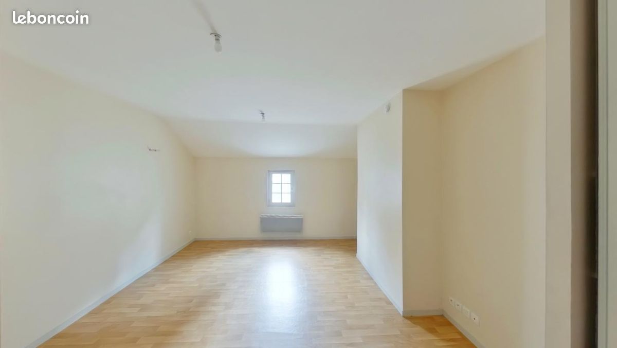 Appartement 2 pièces 55 m² · à Châtellerault · 55 m² · 420 €/mois