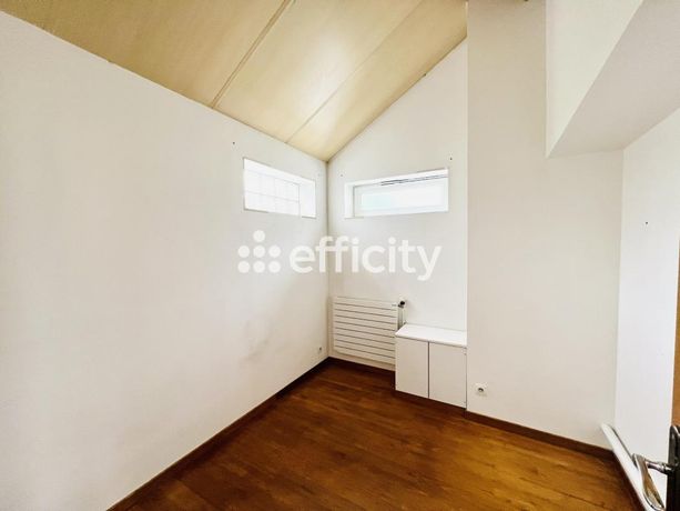 Maison a vendre  - 5 pièce(s) - 175 m2 - Surfyn