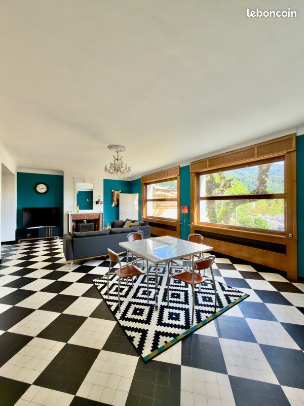 Maison 6 pièces 185 m² · à Nyons · 185 m² · 449 000 €