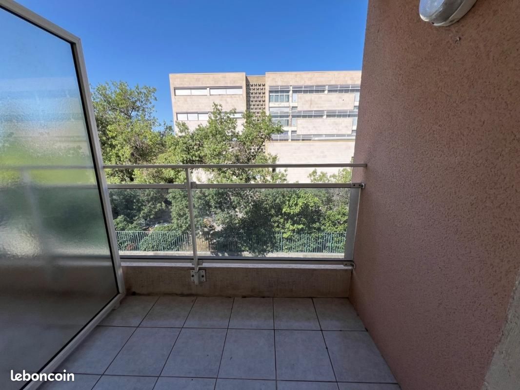 Appartement 1 pièce 19 m² · à Salon-de-Provence · 19 m² · 447 €