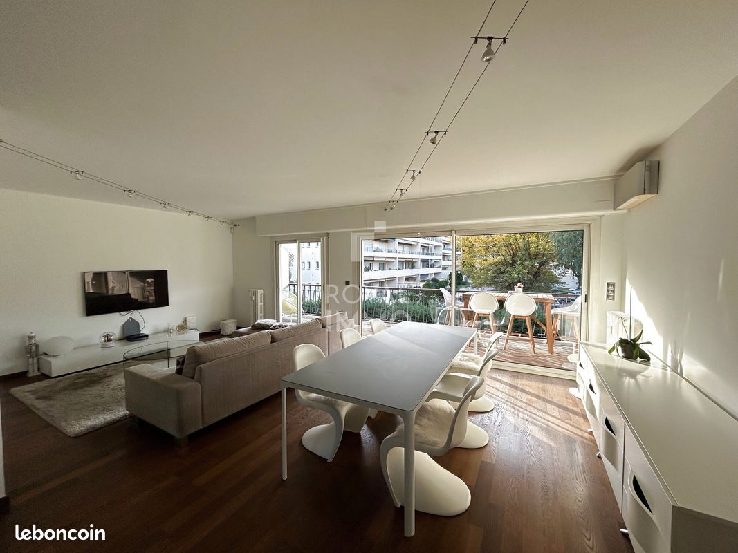 Appartement 3 pièces 79 m² · à Toulon · 79 m² · 1 861 €