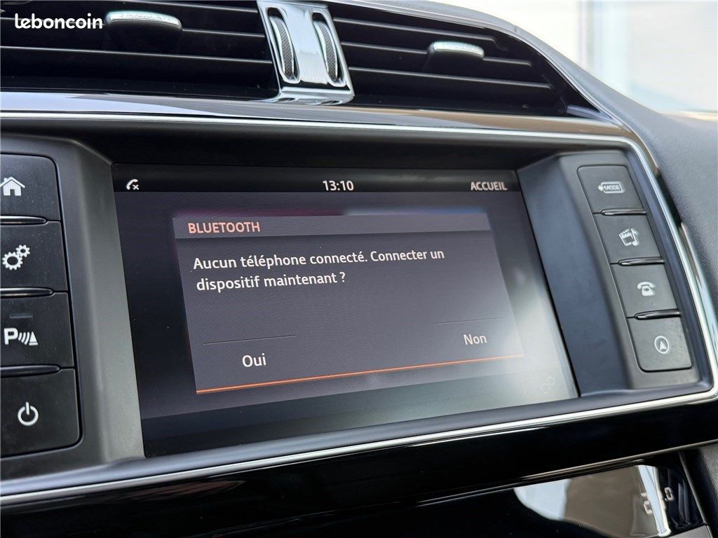 Jaguar F-Pace V6 3.0 D - 300 CH AWD BVA8 R-Sport (image 19)