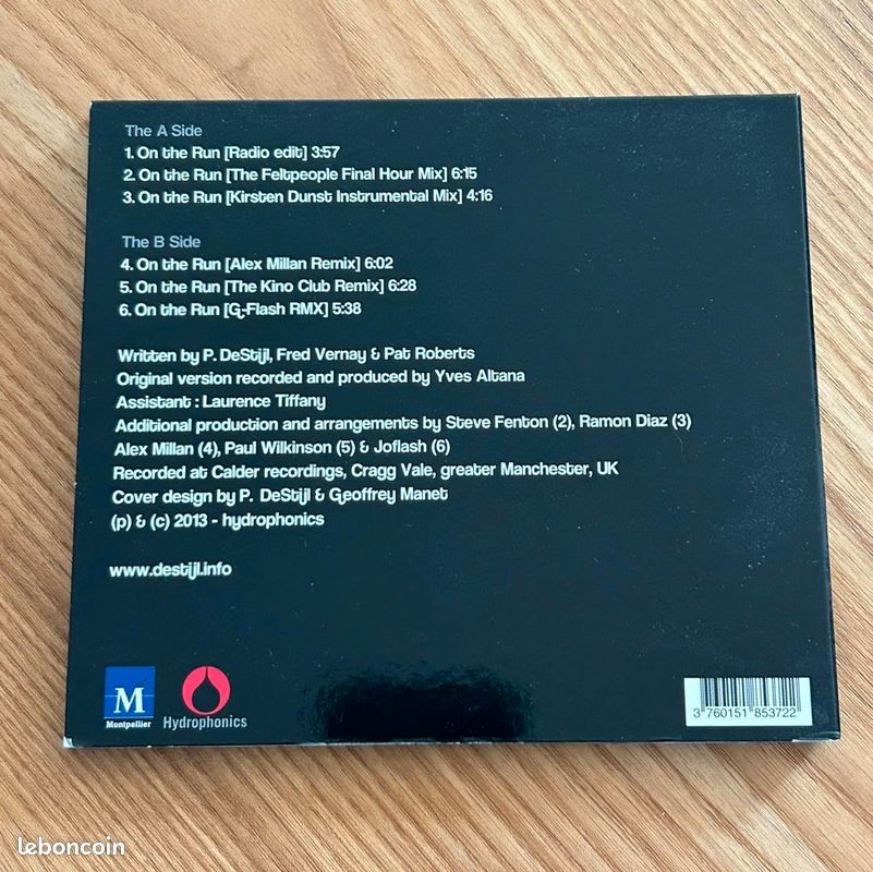 De Stijl feat Peter Hook (image 2)