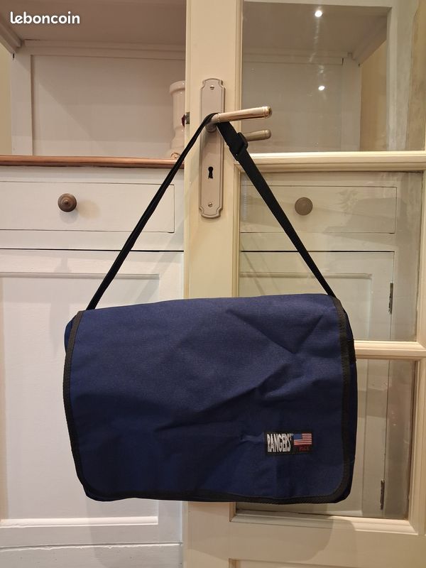 Lot complet 4 articles "Rangers Pack" (Sac sport, besace, sac à dos, portefeuille) (image 4)