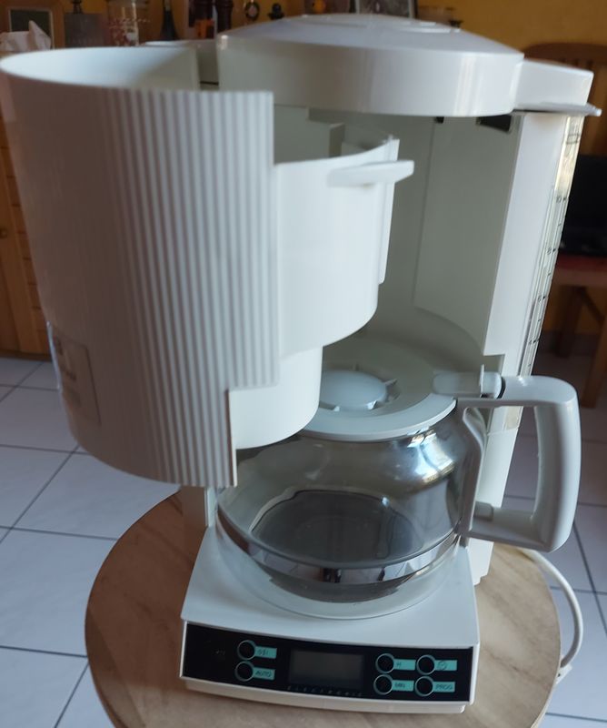 Cafetière filtre Tefal cafetière électrique de 0,6L pour 6 tasses