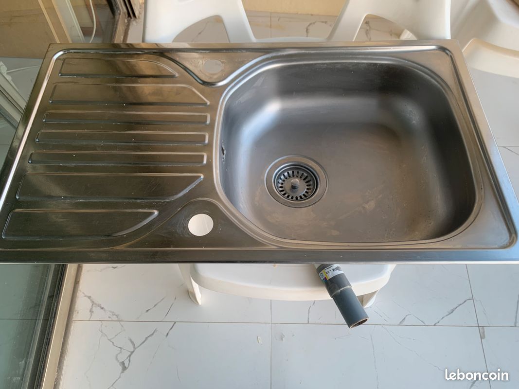 Evier inox et Mitigeur à bec haut rétractable (ensemble ou séparément) (image 1)