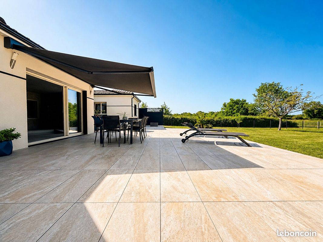 Maison 8 pièces 300 m² · à Coutras · 300 m² · 579 000 €