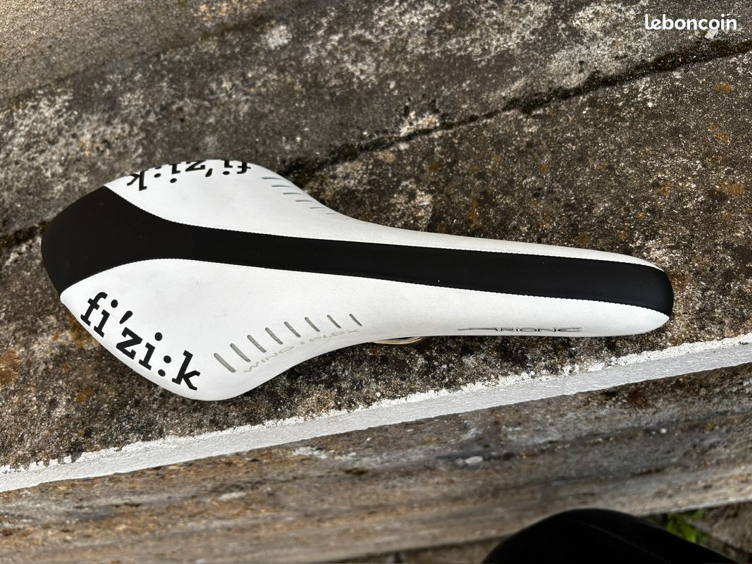 Selle Fizik Arione Wing Flex blanche (image 2)