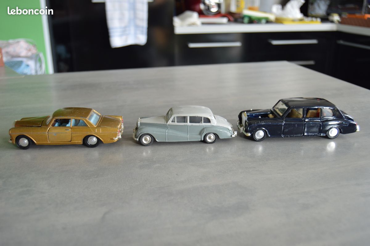 1/43 DINKY FRANCE 551 ROLLS-ROYCE SILVER WRAITH MIB