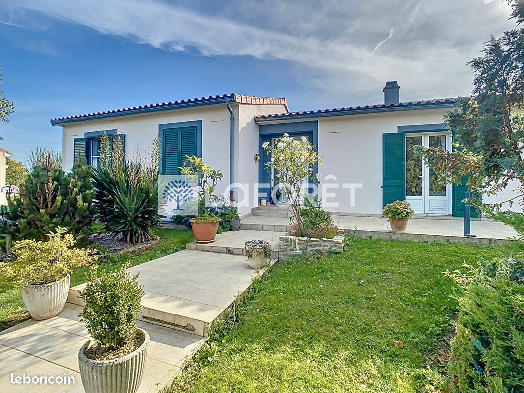 Pavillon 4 pièces 120 m² - Bressuire 79300 (image principale 5)