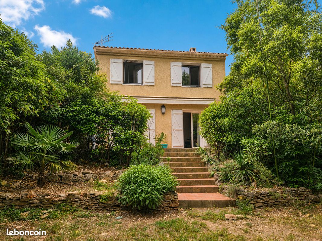 Maison 5 pièces 101 m² · à Lambesc · 101 m² · 399 000 €