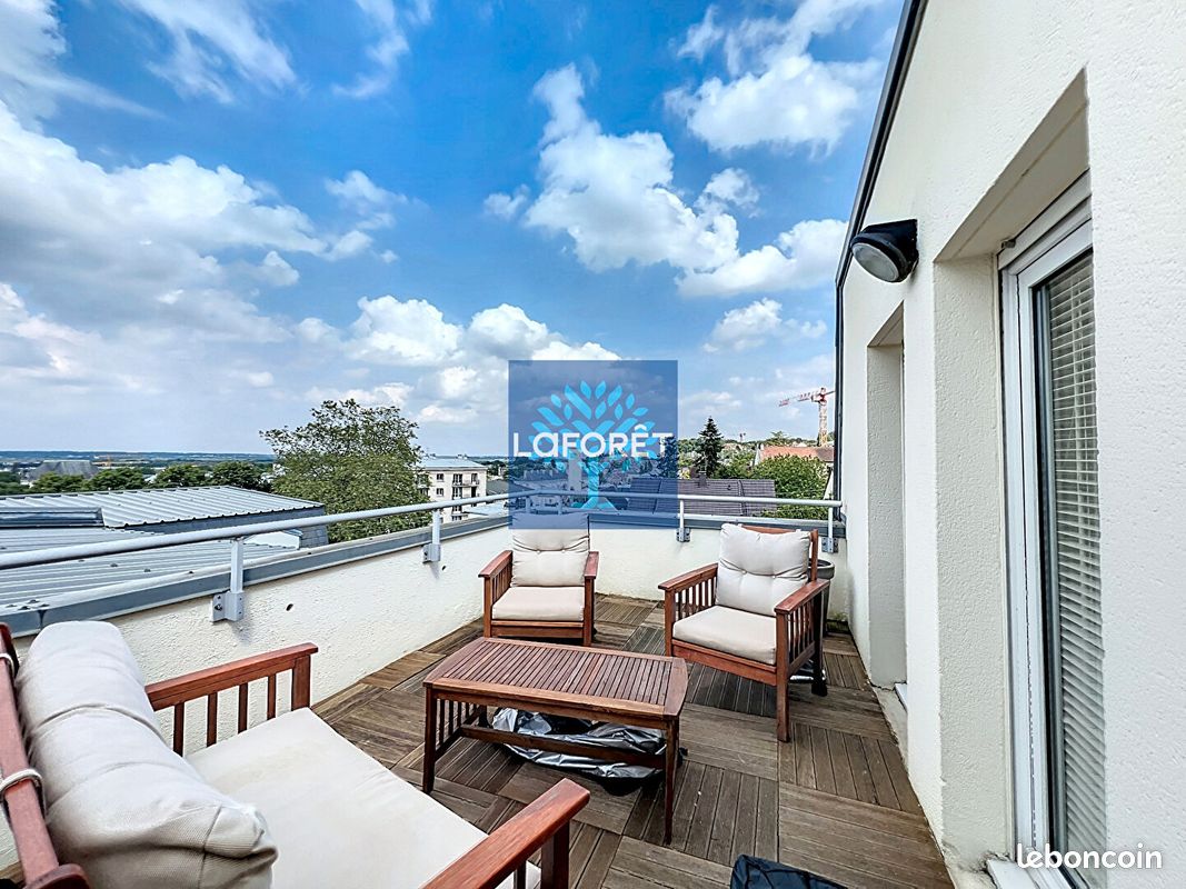 Appartement 1 pièce 35 m² · à Saint-Cyr-l'École · 35 m² · 907 €/mois