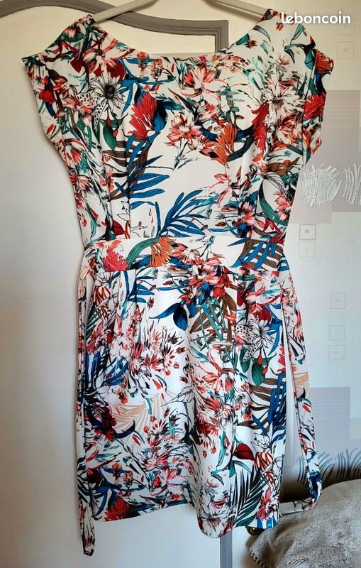 Robe Cache Cache taille 40 (image 4)