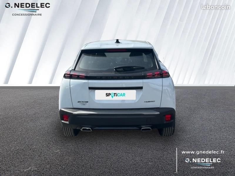 Peugeot 2008 1.2 Hybrid 145ch Style e-DCS6 (image 5)
