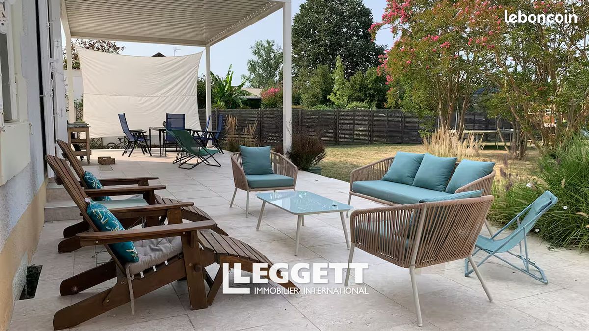 Maison 11 pièces 280 m² · à Pineuilh · 280 m² · 699 600 €