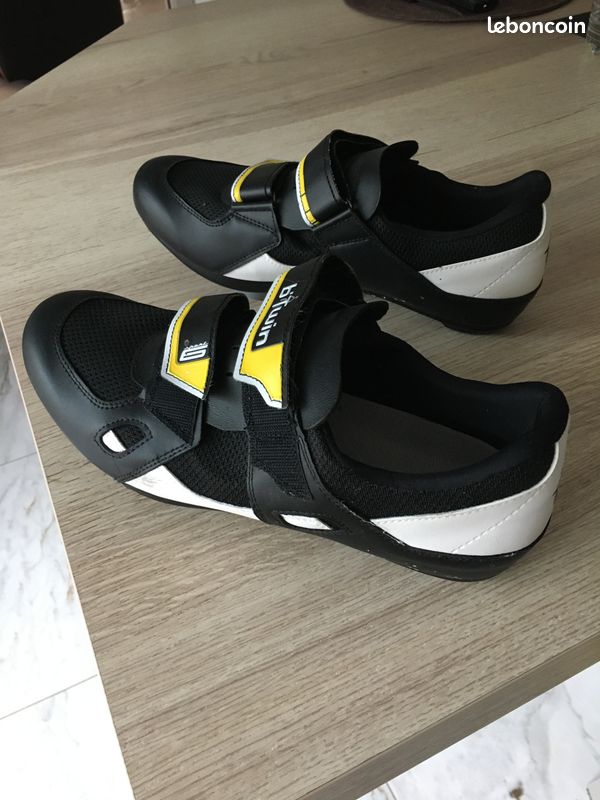 Chaussures Cyclisme Peloton PL-SH-B Homme - Taille 44 (US 10.5) - Noires/blanches/rouges - NEUVES En Boîte
