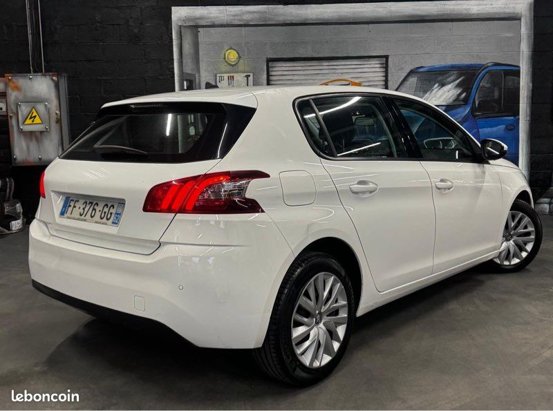 Peugeot 308 1.5 HDI 100ch 2 places Premium Pack 04/02019 (image 3)