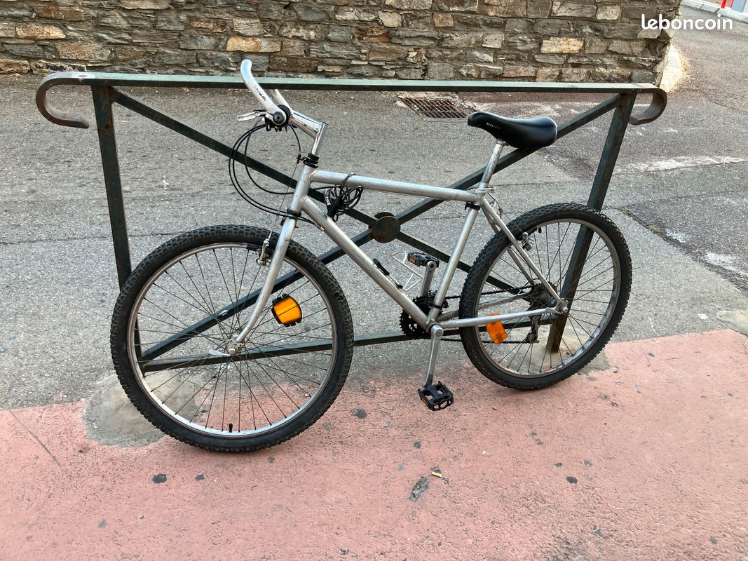 Vélo VTT (image 1)