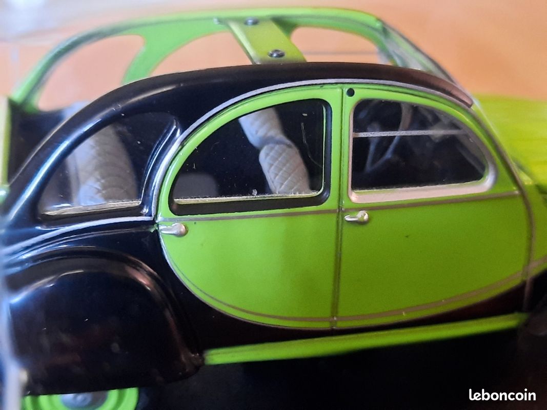 Subastan un Citroën 2CV Charleston casi 0Km