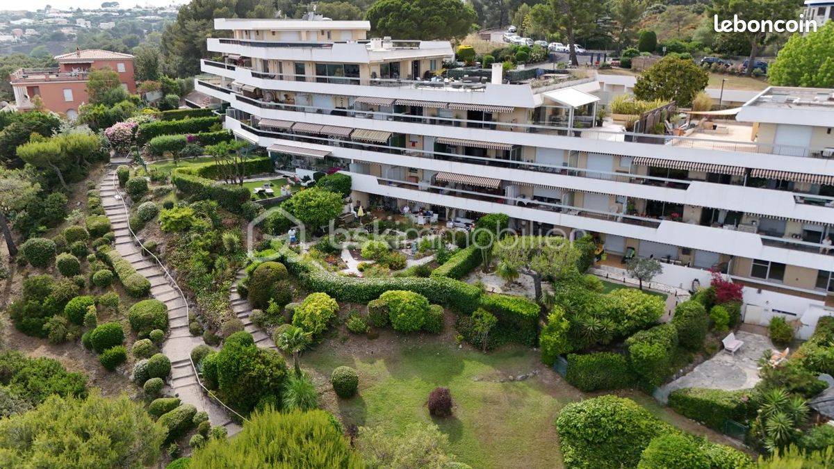 Appartement 1 pièce 32 m² · à Villeneuve-Loubet · 32 m² · 315 000 €